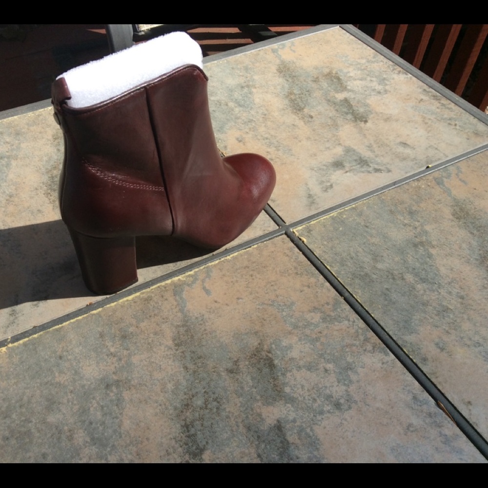 Trendy Lucca Lane Burgundy Ankle Boots